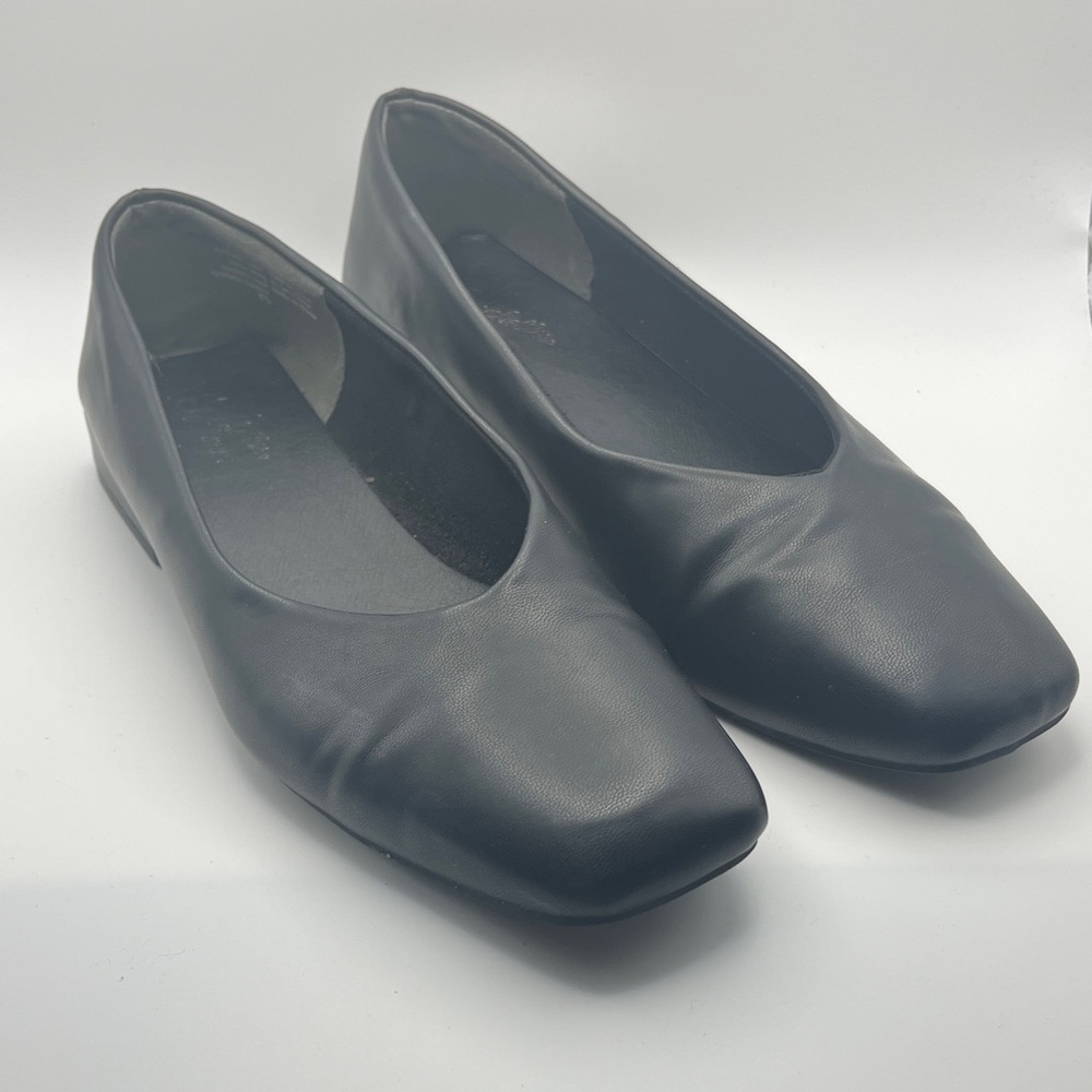Seychelles Black Leather Flats